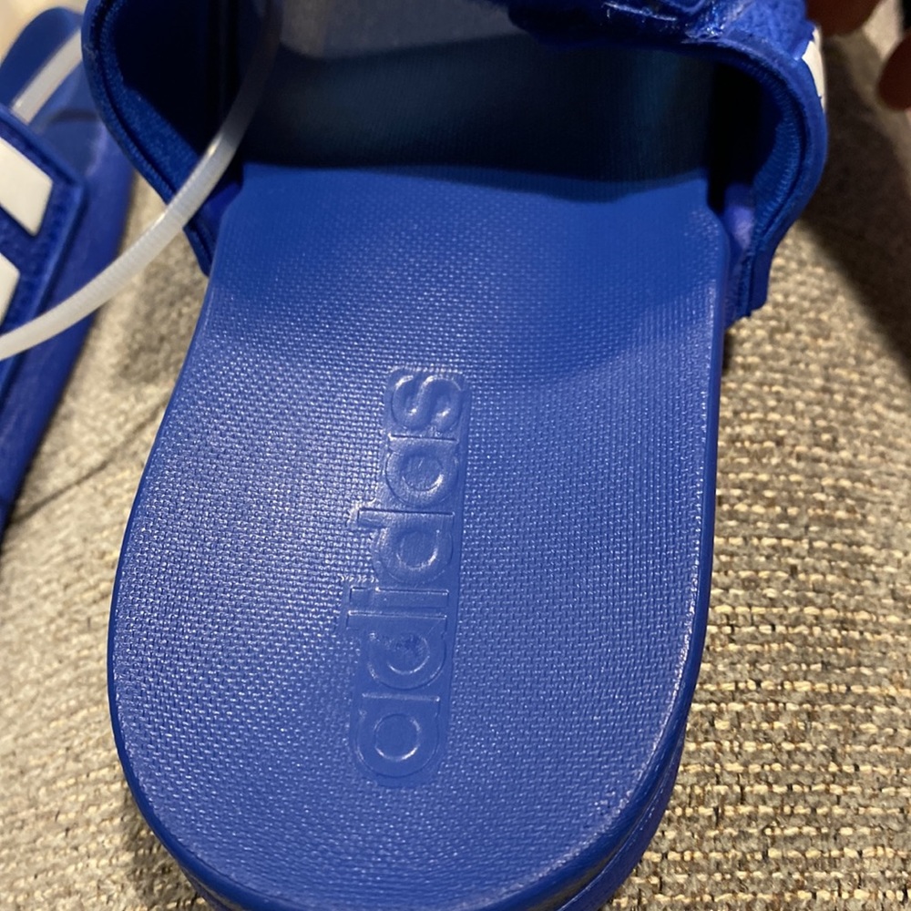 Adidas size 11 - Picture 9 of 9